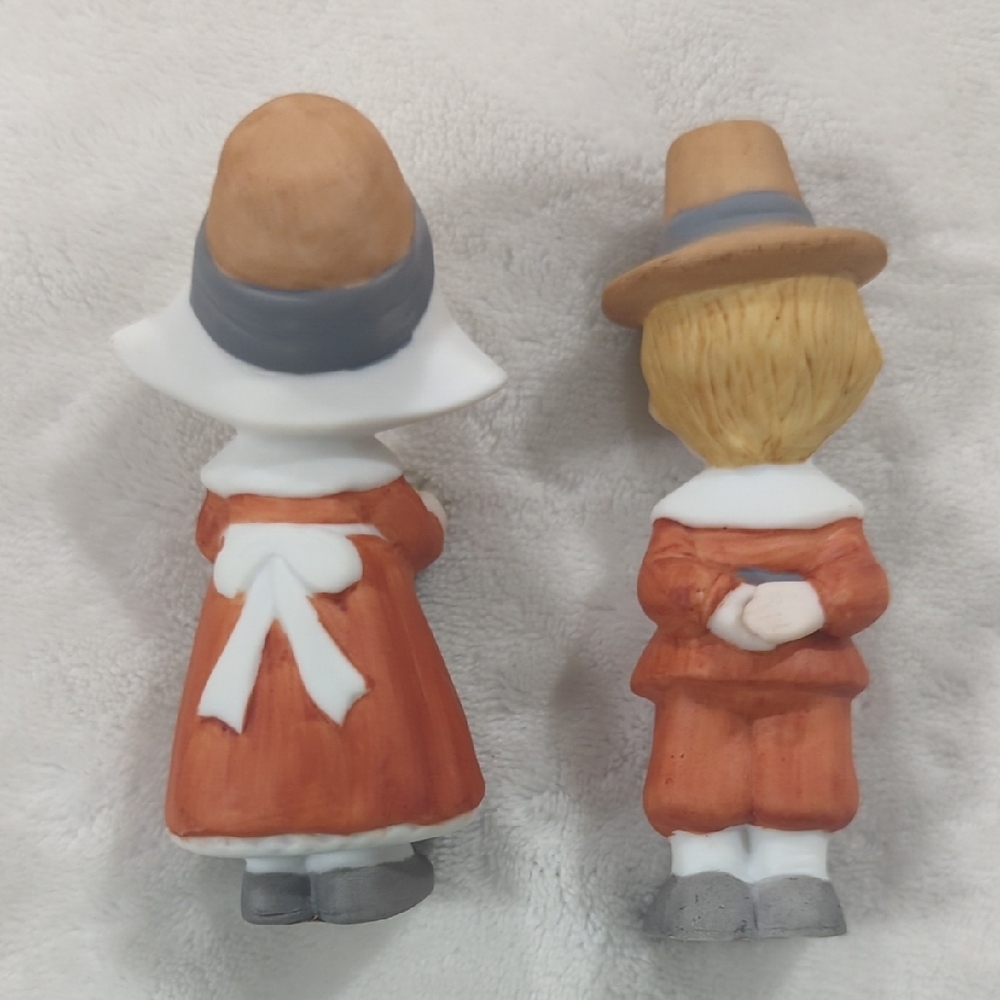 Lefton Pilgrim Figurines 04590 Set - Picture 2 of 3